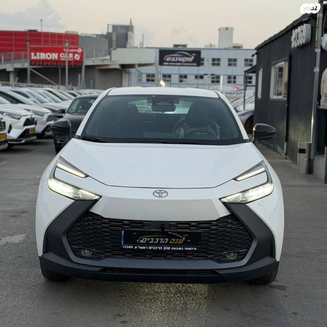 טויוטה C-HR
