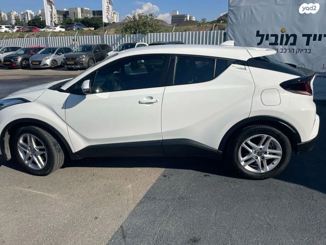 טויוטה C-HR