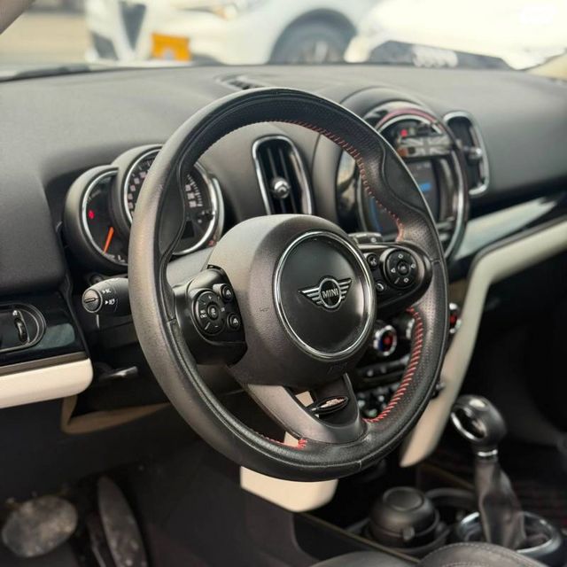 מיני קאנטרימן