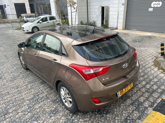 יונדאי i30