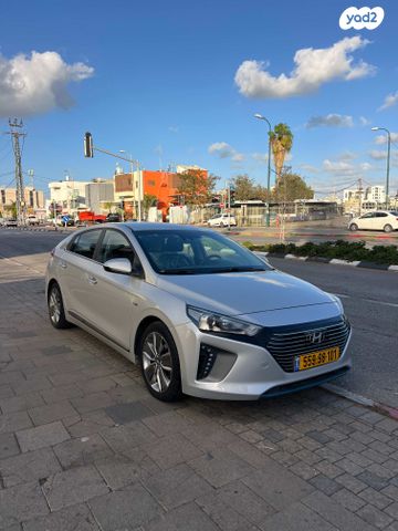 יונדאי איוניק