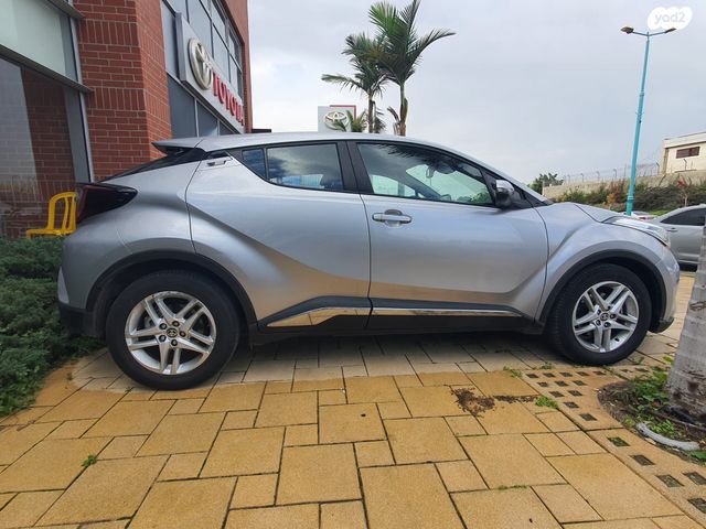 טויוטה C-HR