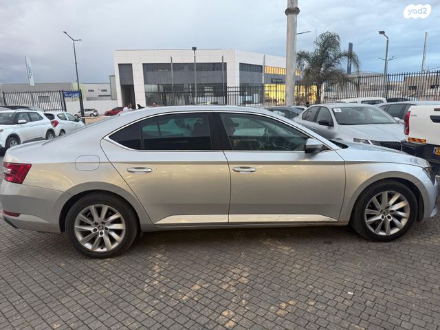 סקודה סופרב