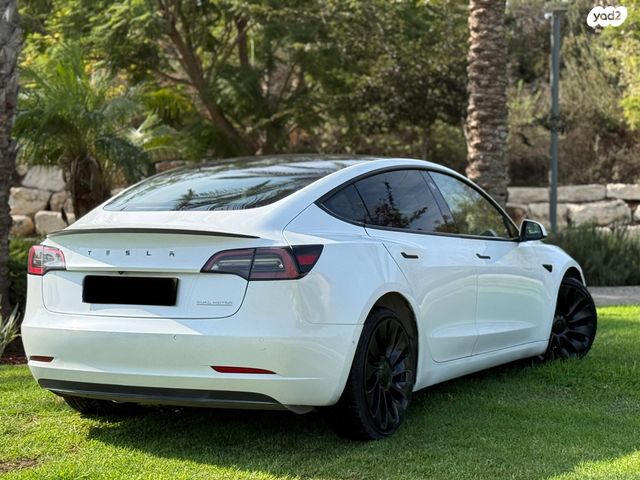 טסלה מודל 3
