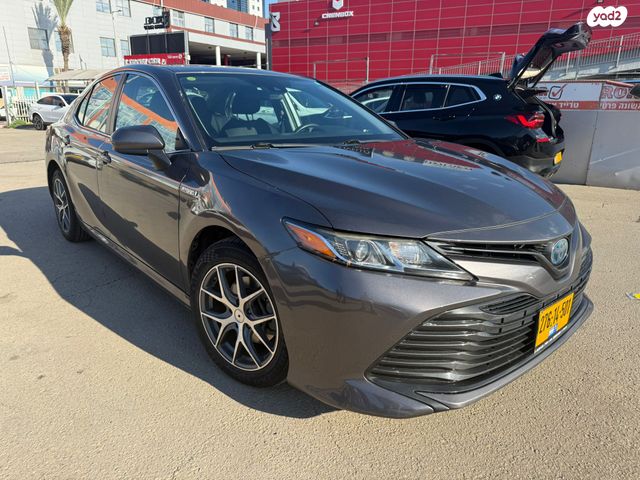 מודעת רכב טויוטה קאמרי 2