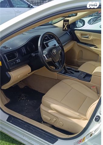 טויוטה קאמרי