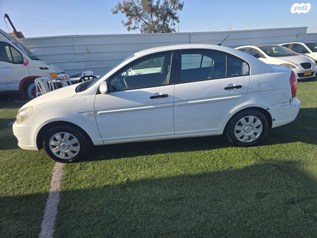 יונדאי אקסנט i25