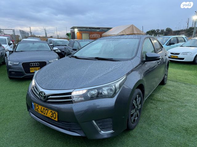 טויוטה קורולה