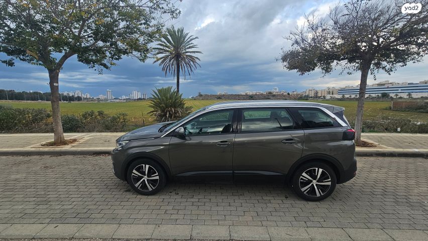 מודעת רכב פיג'ו 5008