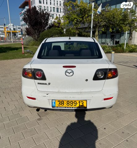 מודעת רכב מאזדה 3