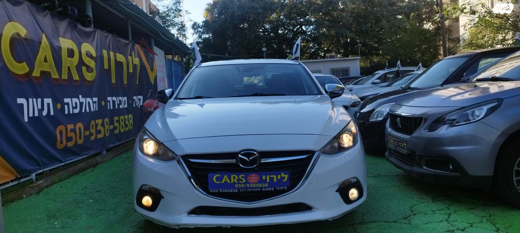 מודעת רכב מאזדה 3