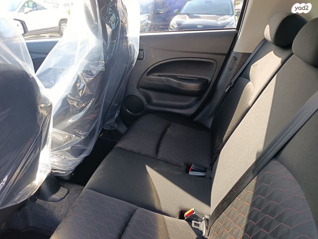 מיצובישי ספייס סטאר