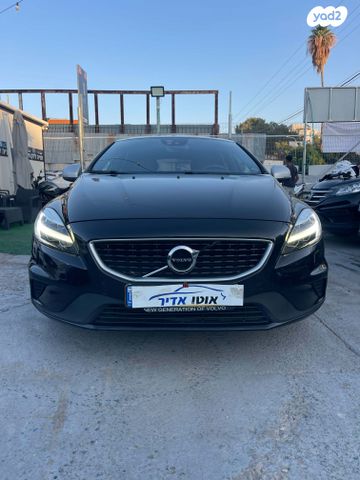 וולוו V40