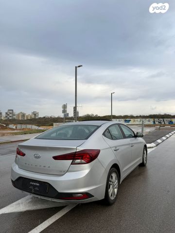 יונדאי אלנטרה