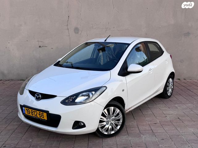 מודעת רכב מאזדה 2