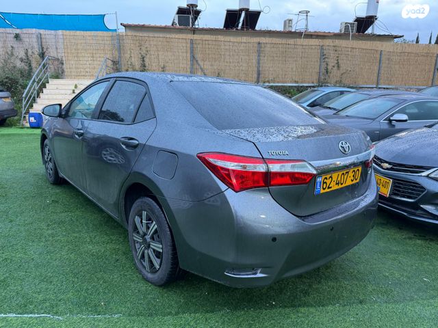 טויוטה קורולה