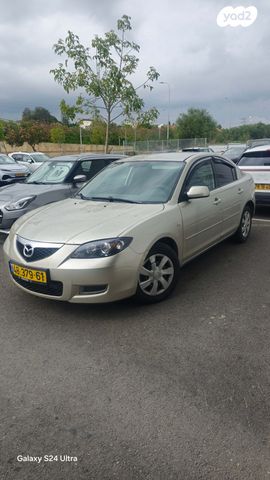 מודעת רכב מאזדה 3