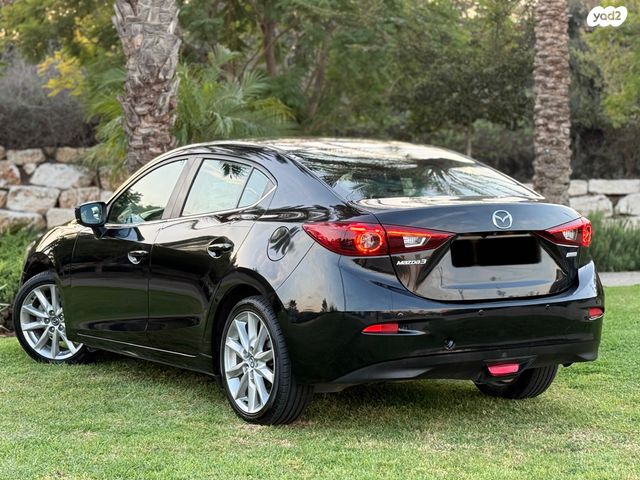 מאזדה 3