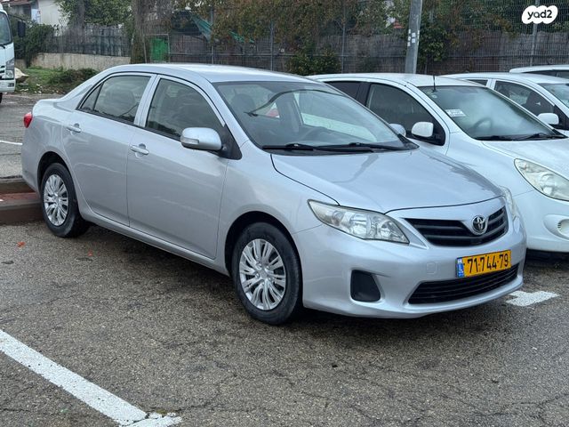 מודעת רכב טויוטה קורולה