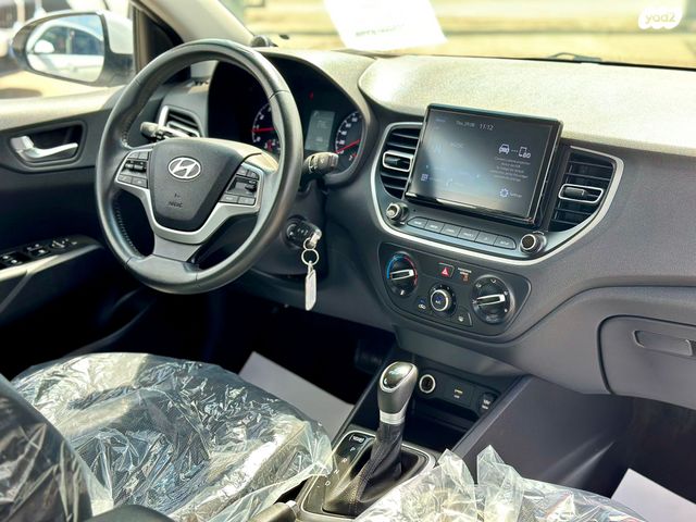 יונדאי אקסנט i25