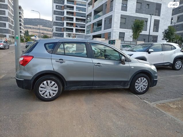 סוזוקי קרוסאובר