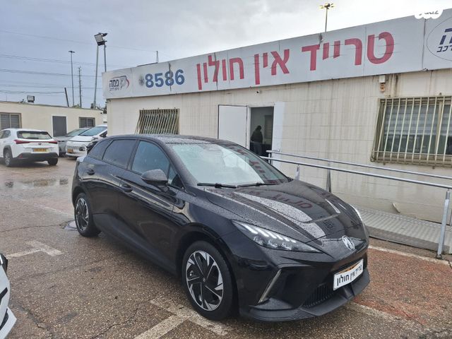 מודעת רכב אם ג'י MG4