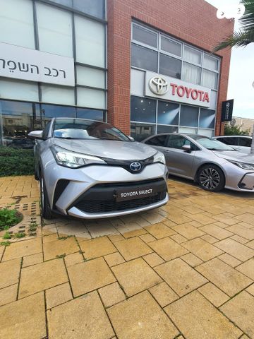 טויוטה C-HR