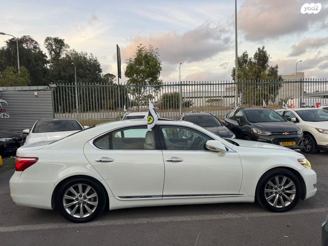 לקסוס LS