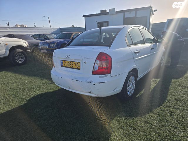 יונדאי אקסנט i25