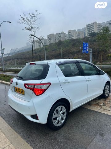 מודעת רכב טויוטה יאריס 2