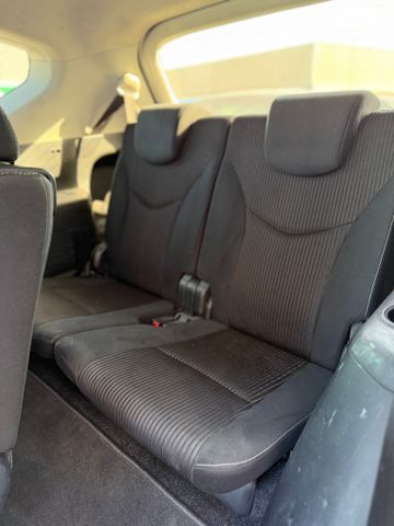 טויוטה פריוס פלוס