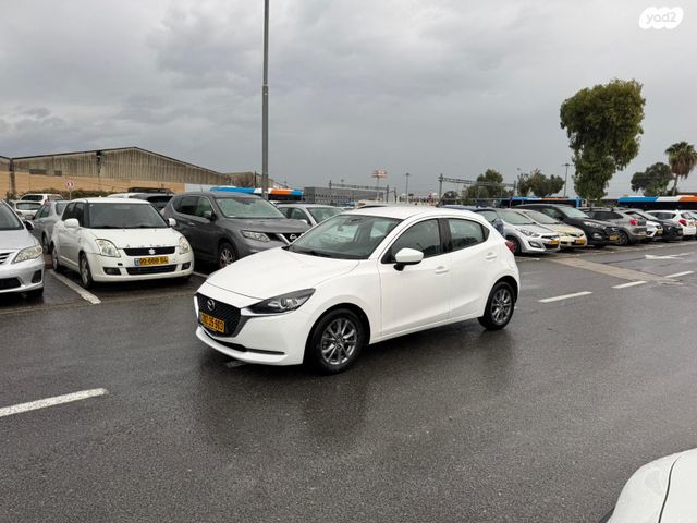 מודעת רכב מאזדה 2