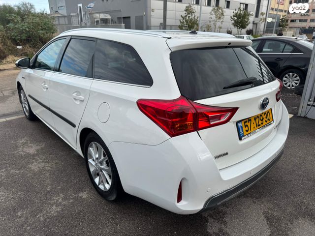 טויוטה אוריס