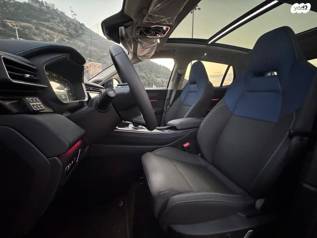 לינק אנד קו 01