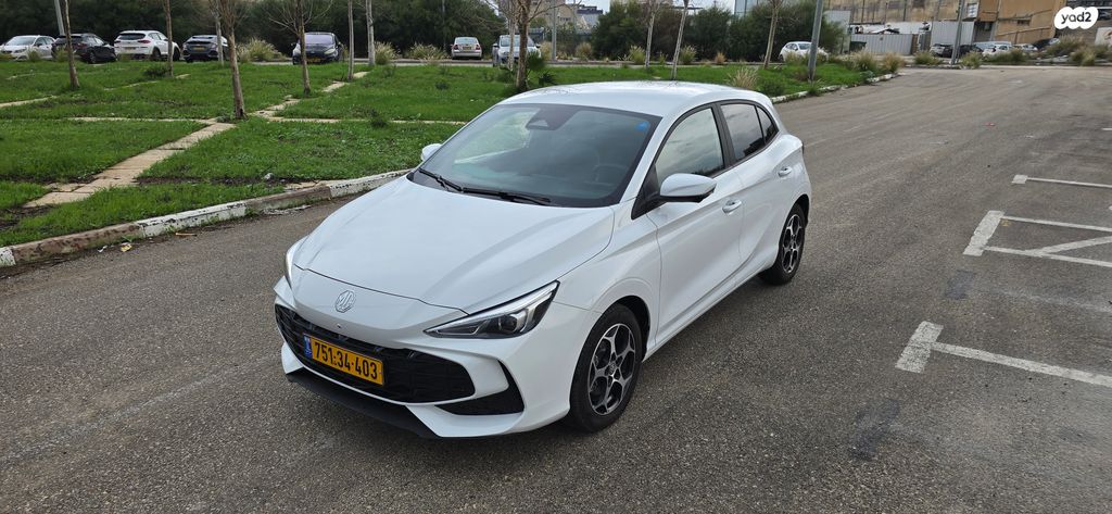 מודעת רכב אם ג'י MG3