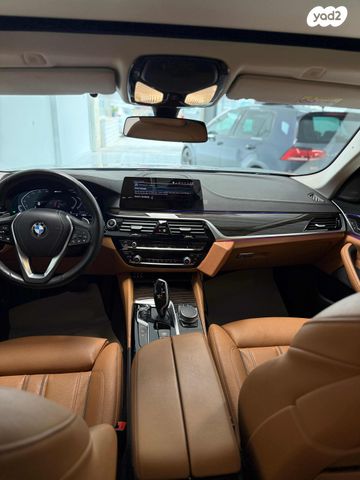 מודעת רכב ב מ וו סדרה 5 2