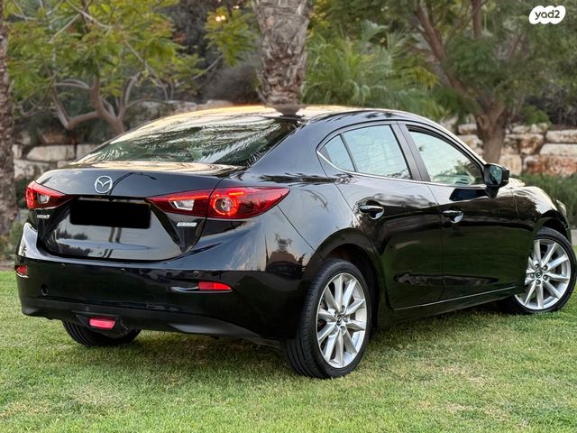 מאזדה 3