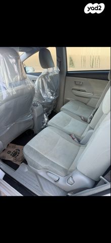 טויוטה פריוס פלוס