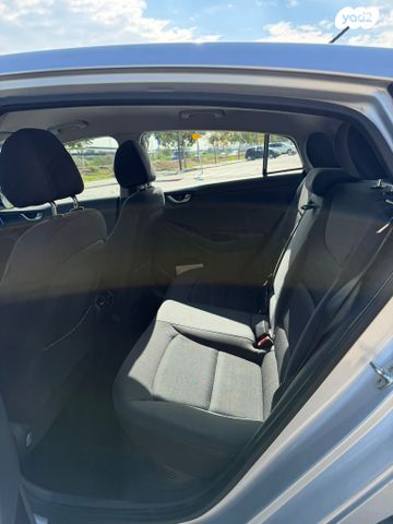 יונדאי איוניק