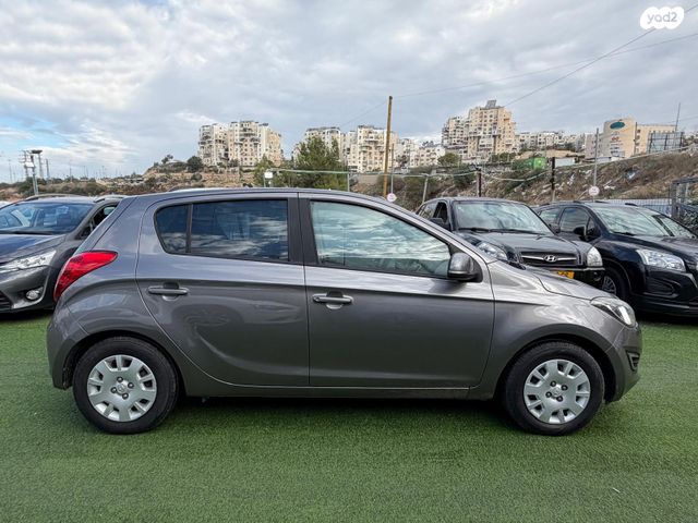 מודעת רכב יונדאי i20