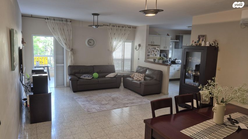 מנוחה ונחלה 14