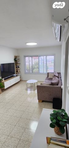 דרך ירושלים 11