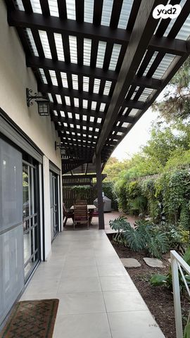 שביל הנרקיסים 30