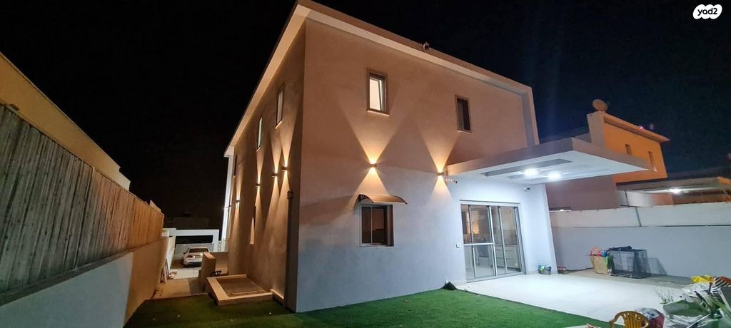 רבקה גובר 30