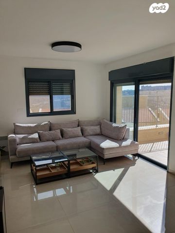 בית הבחירה 17