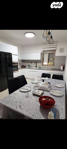 משה פריבס 24