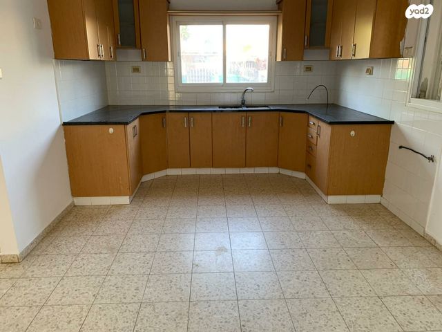 בית פרטי/ קוטג', הגנה 9, קרית מנחם בגין, נתיבות