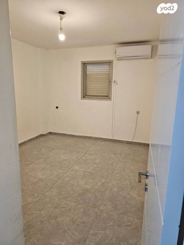 דירה, הרצל 105, שעריים, רחובות