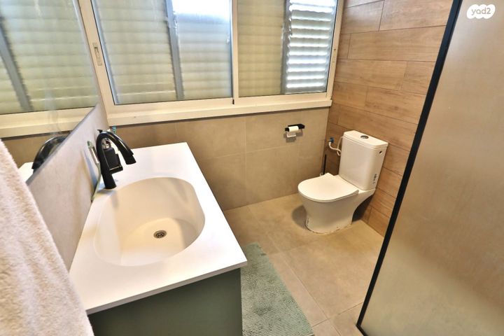 דירה, הנוטר 21, אבני חן, רחובות