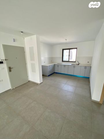 שושנה דמארי 7